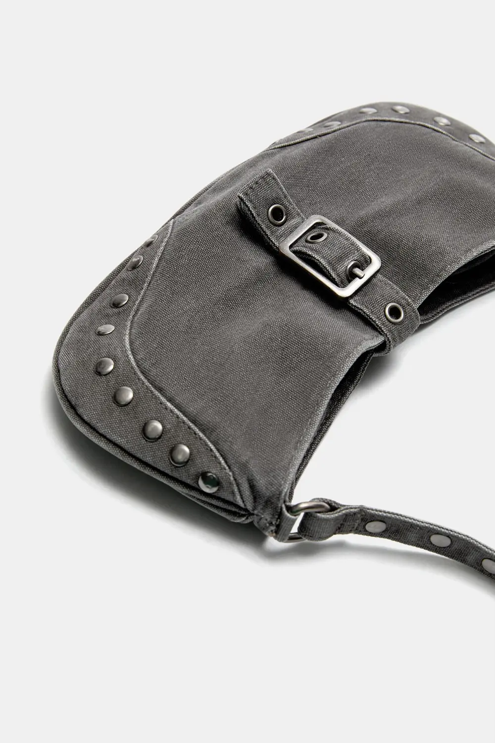 Bolso de hombro canvas tachas