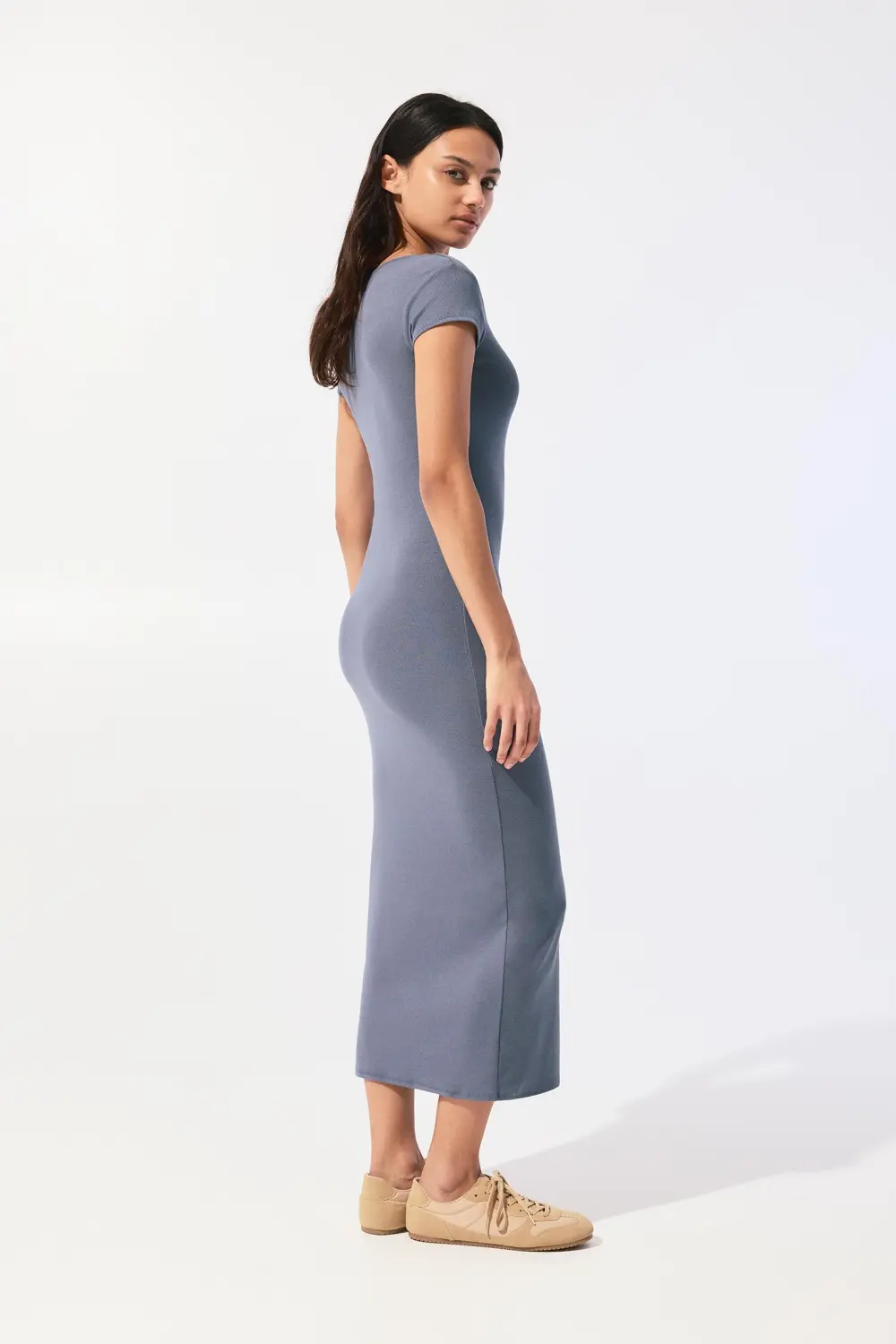 Vestido midi ajustado