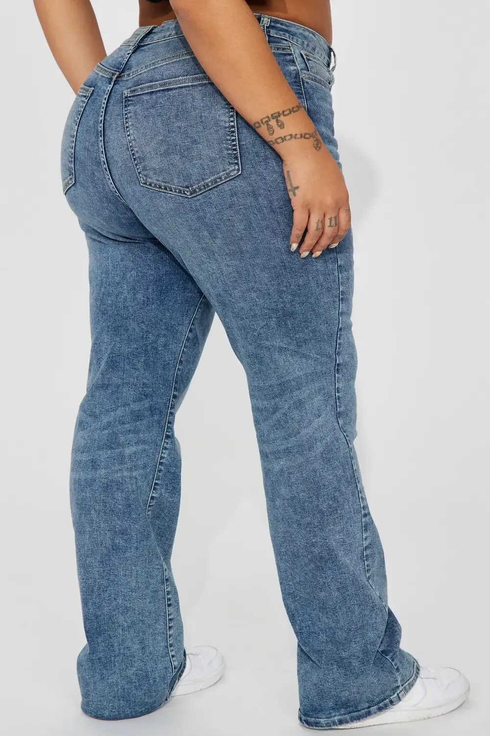 Reality Star Stretch Straight Leg Jeans - Vintage Wash
