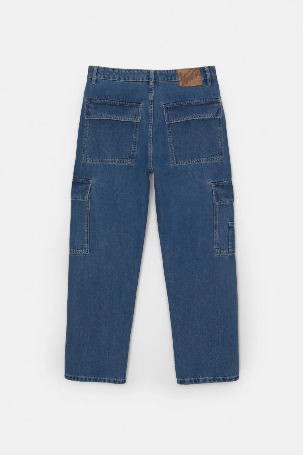 Straight-leg cargo jeans