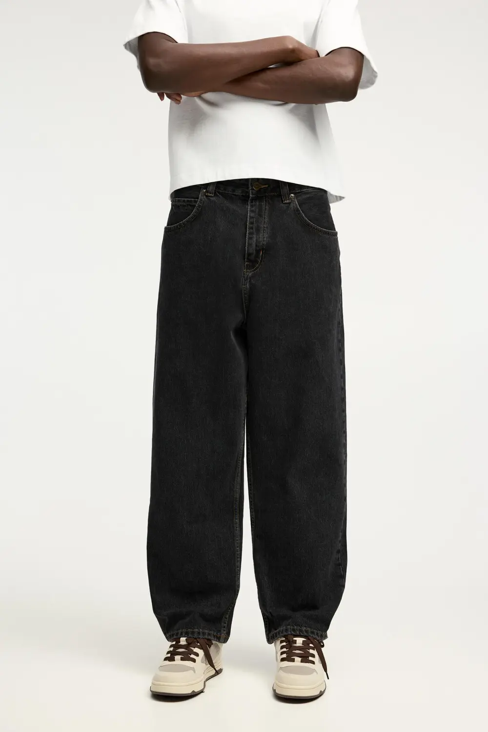 Loose baggy jeans