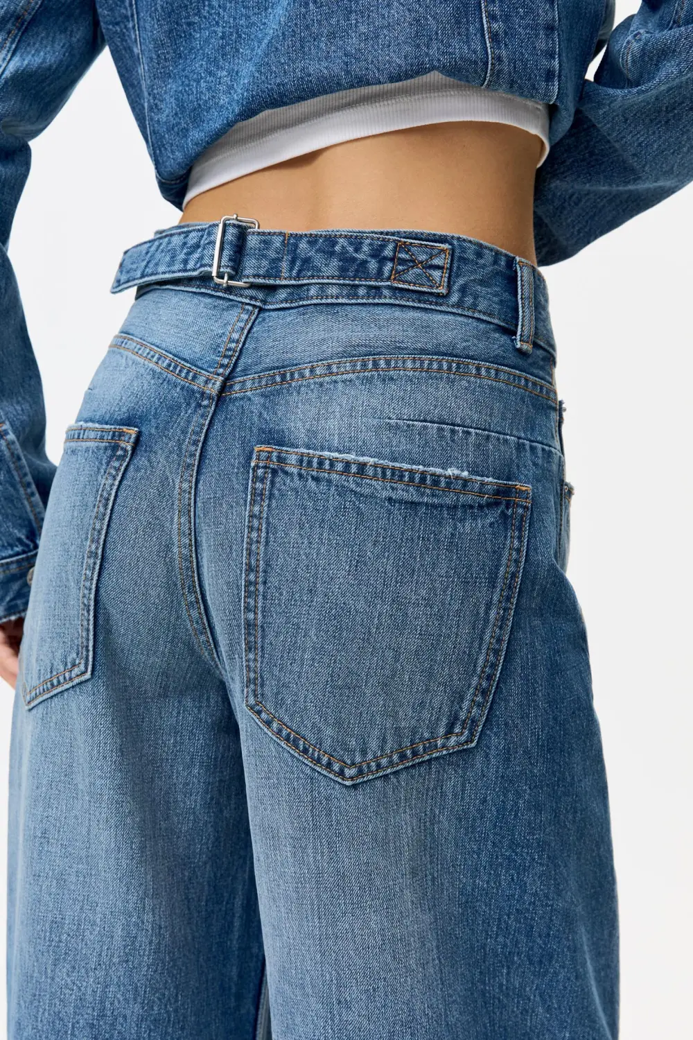 Jeans super wide leg trabilla trasera