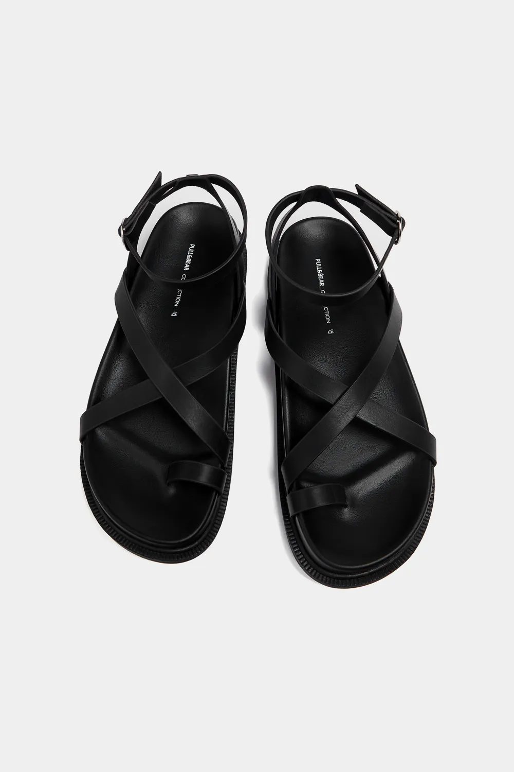 Sandalias planas tiras