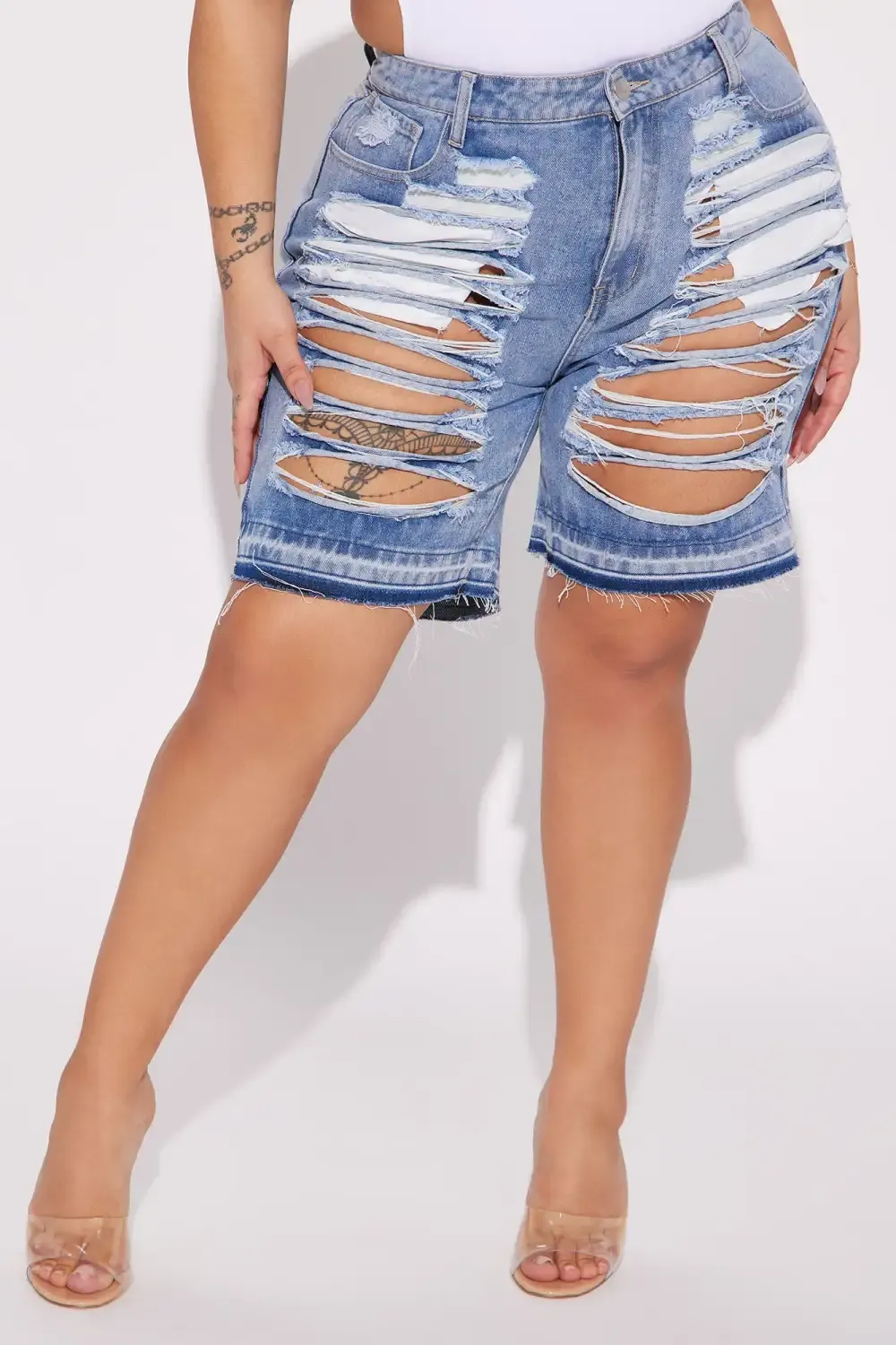 Lazuli Shredded Non Stretch Denim Shorts - Light Wash