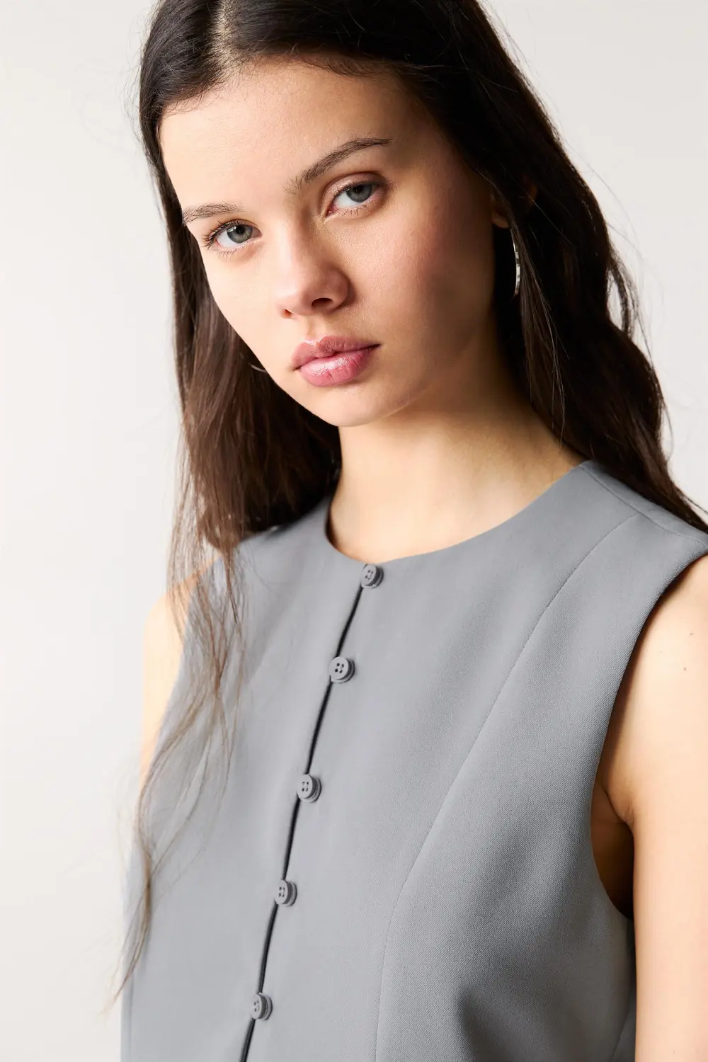 Crew neck vest