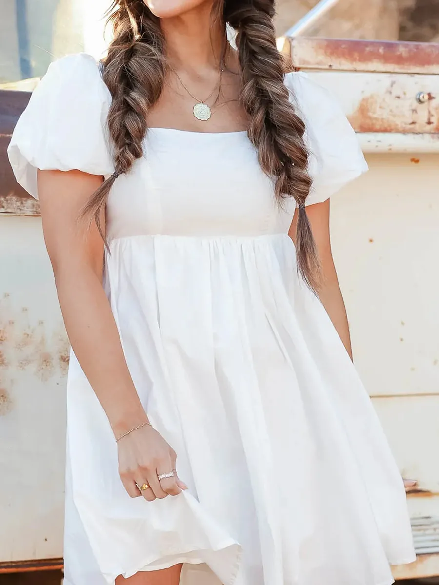 Bubble Sleeved Pleated Lace Up Dress
