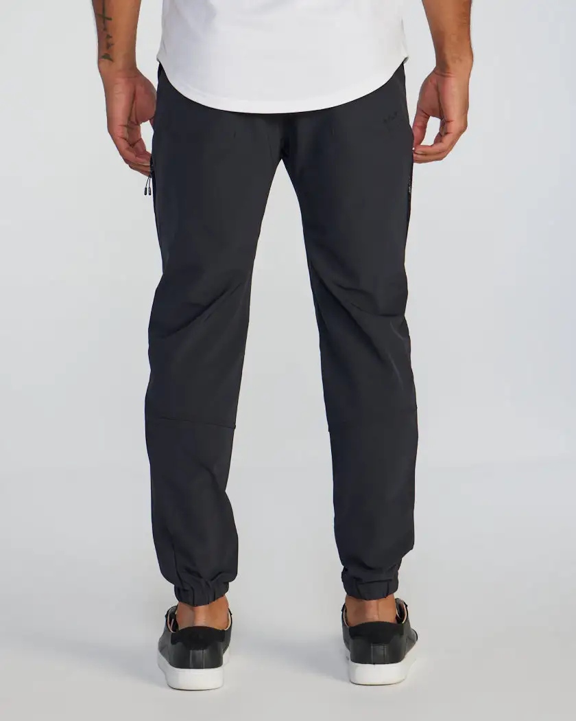 Tech Nylon Jogger