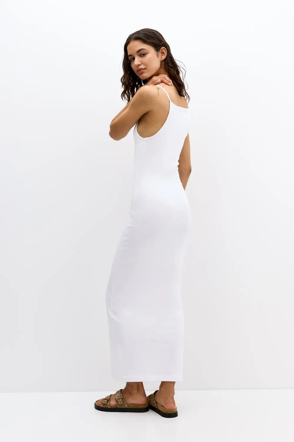Vestido midi tirantes