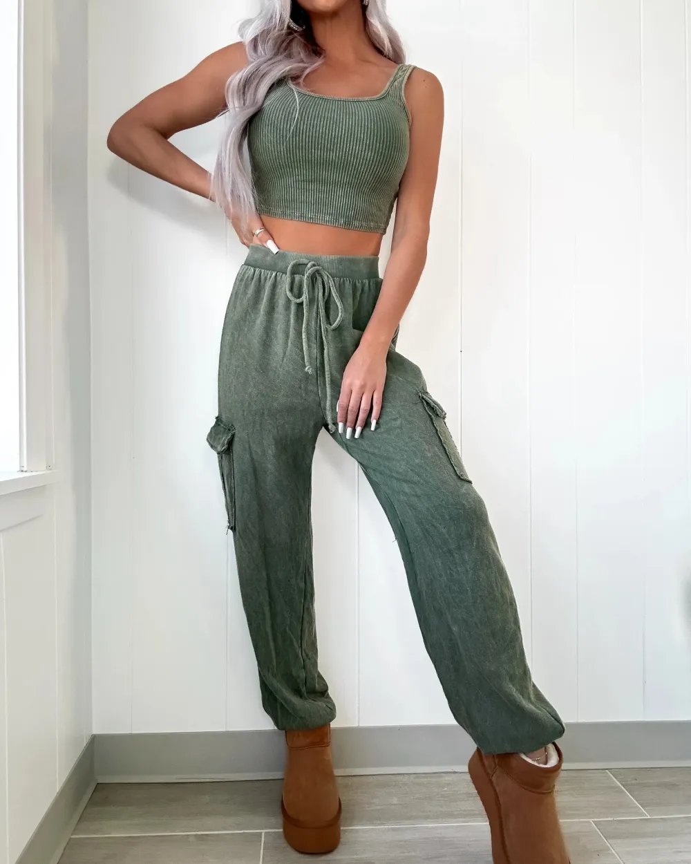 Thoughts Ribbed Tank - Olive