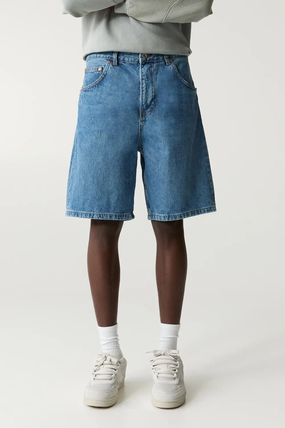Baggy denim Bermuda shorts
