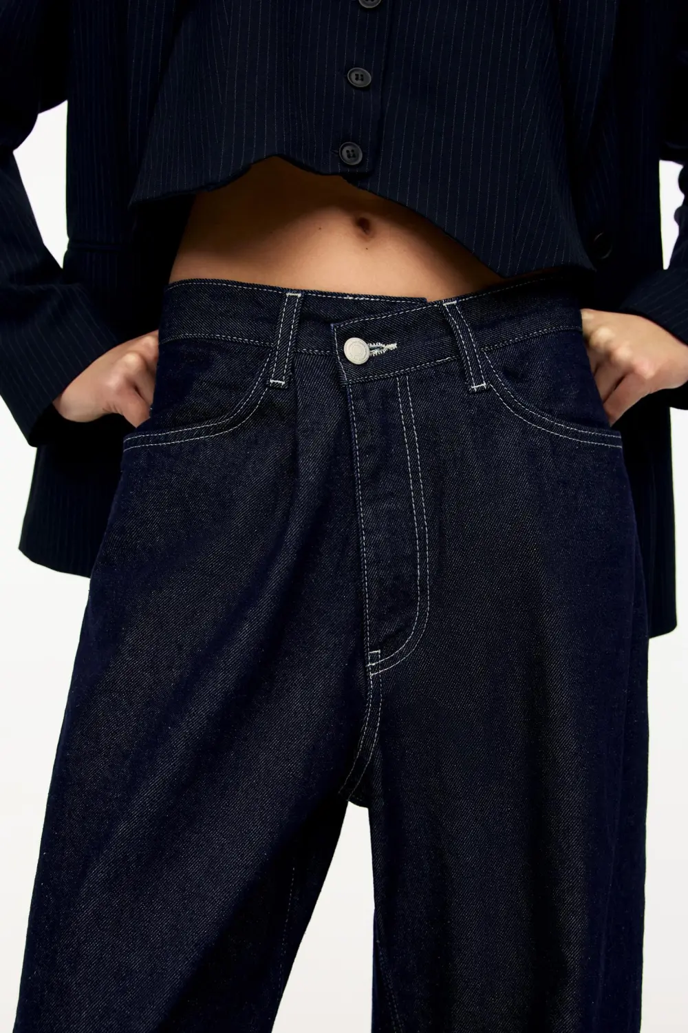 Jeans super baggy cintura cruzada
