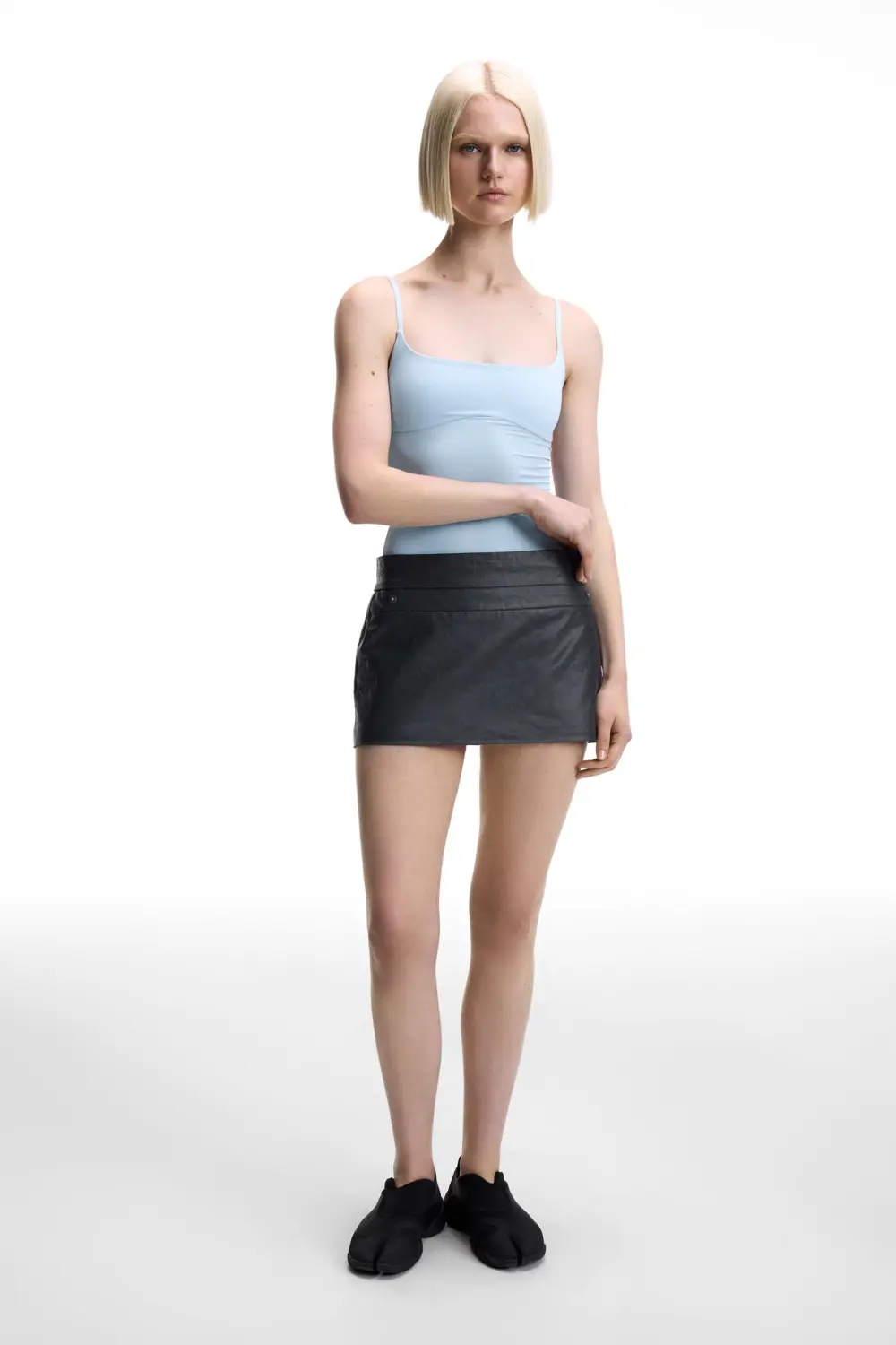 Johanna Parv open back top