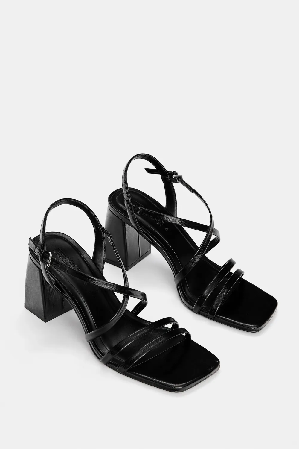 Sandalias tacón tira cruzada