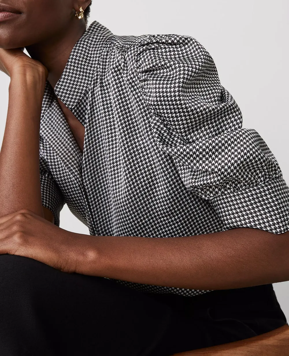 Houndstooth Shirred Puff Sleeve Top