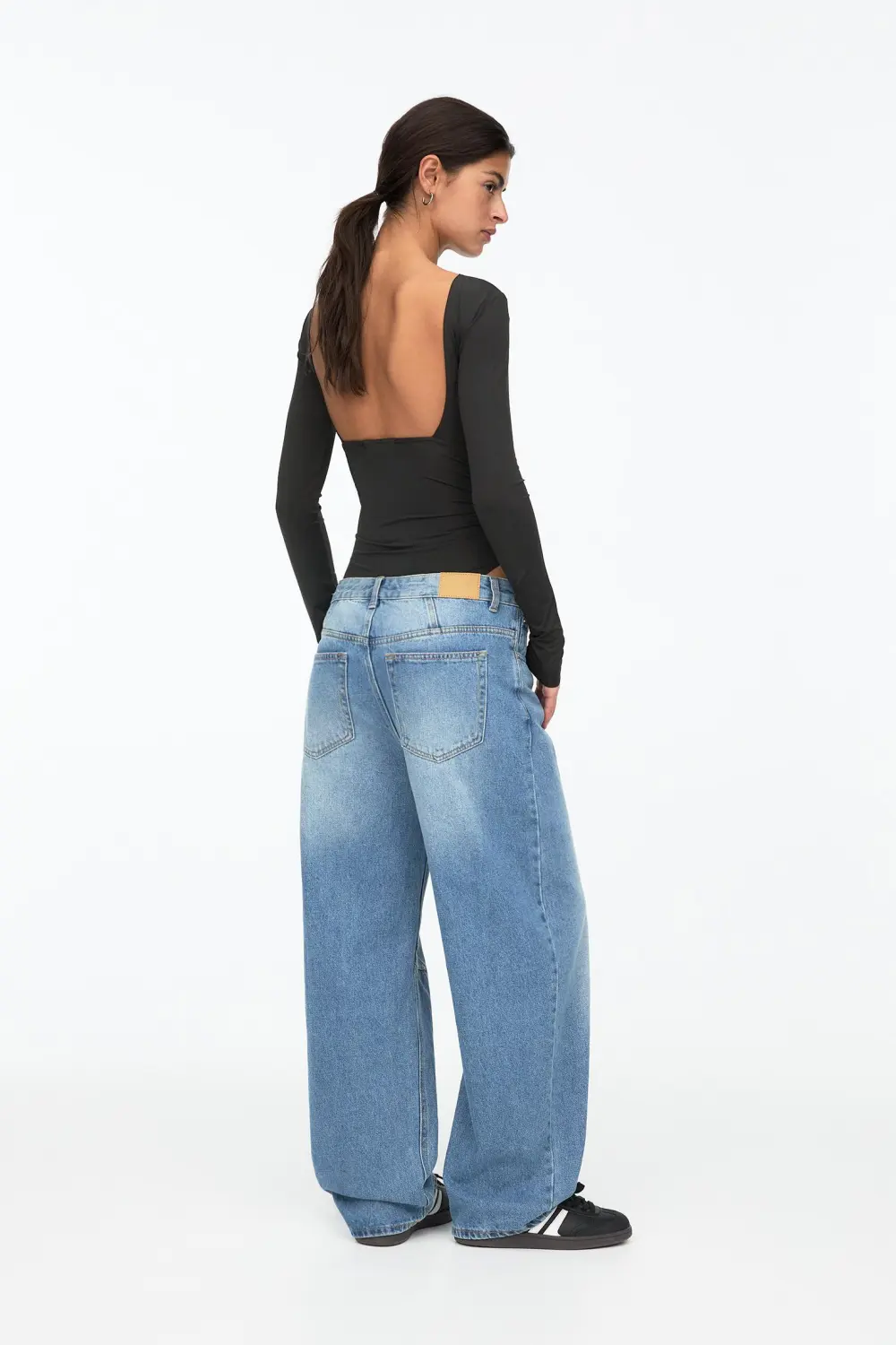 Open back polyamide bodysuit