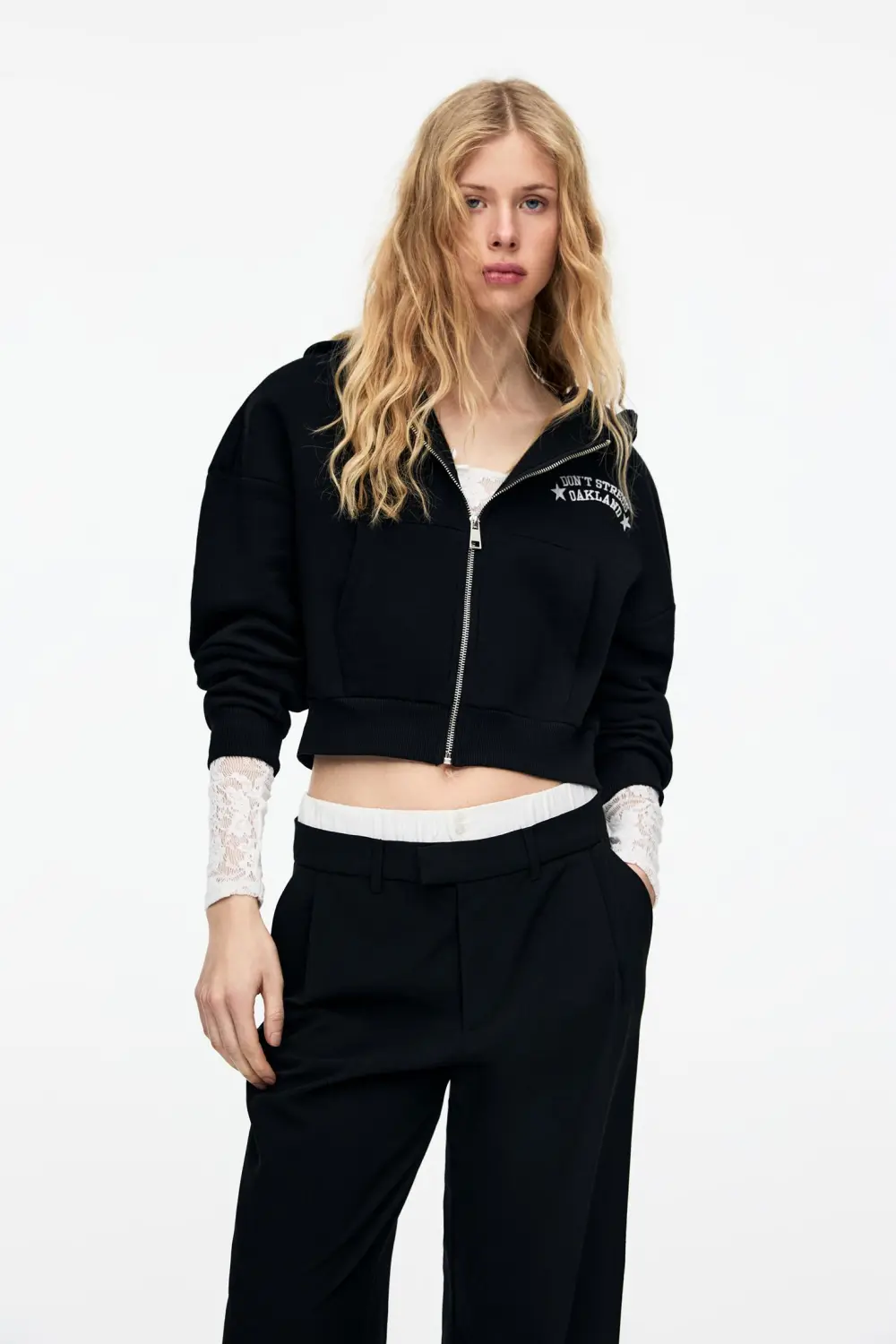 Sudadera cropped cremallera