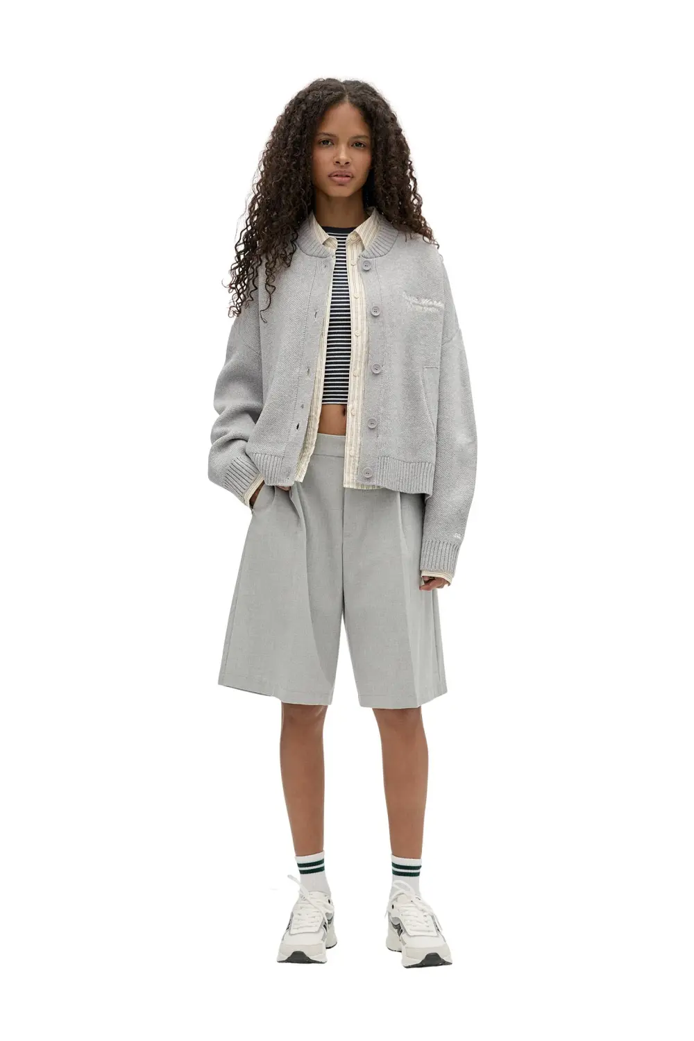 Chaqueta beisbolera texto bordado