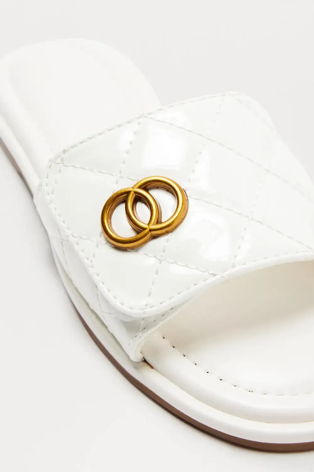 Tyra Flat Sandals - White