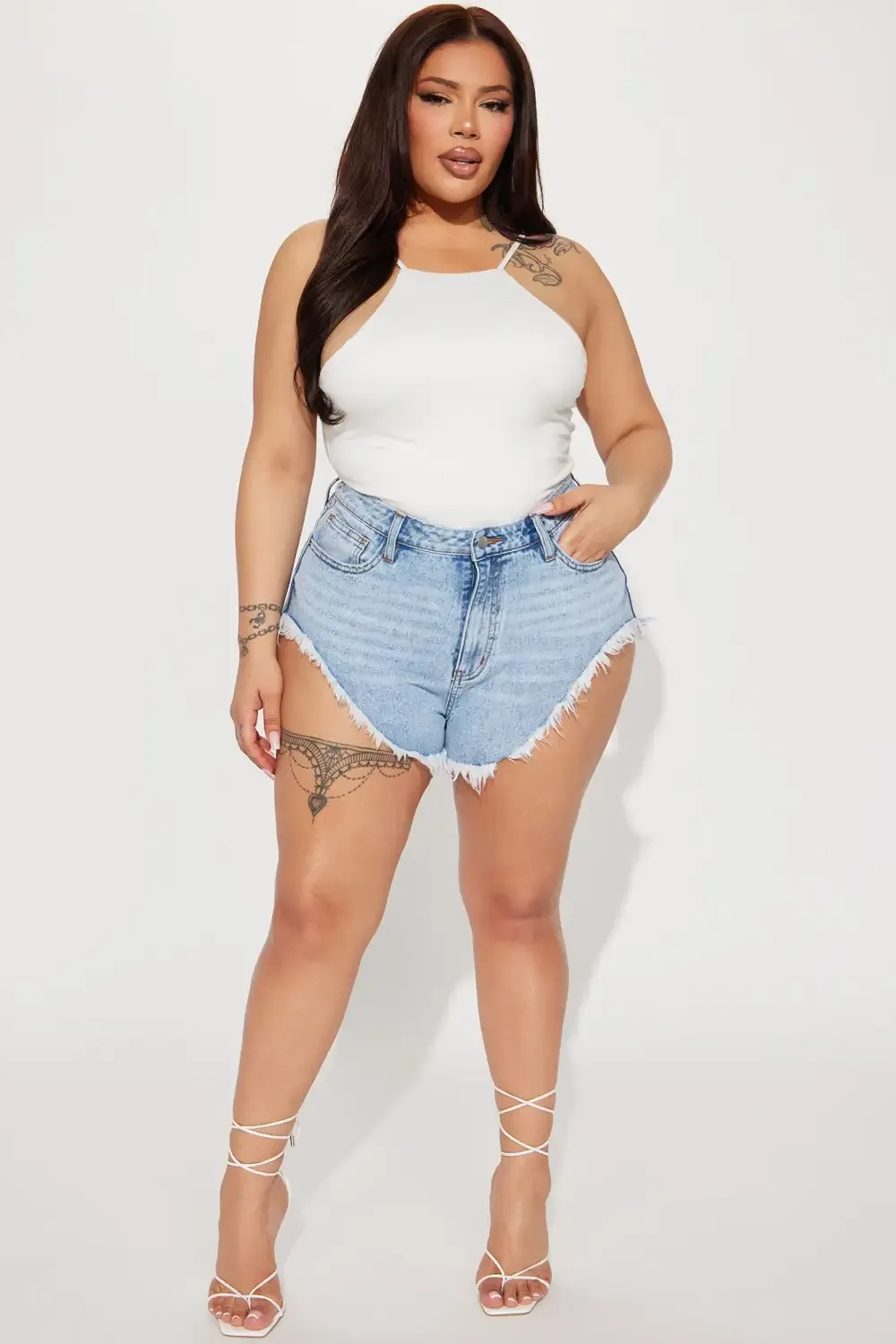 Front Row Ticket Non Stretch Denim Cut Off Shorts - Light Wash