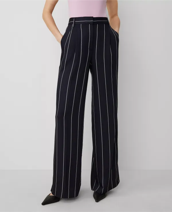 The Wide-Leg Pant