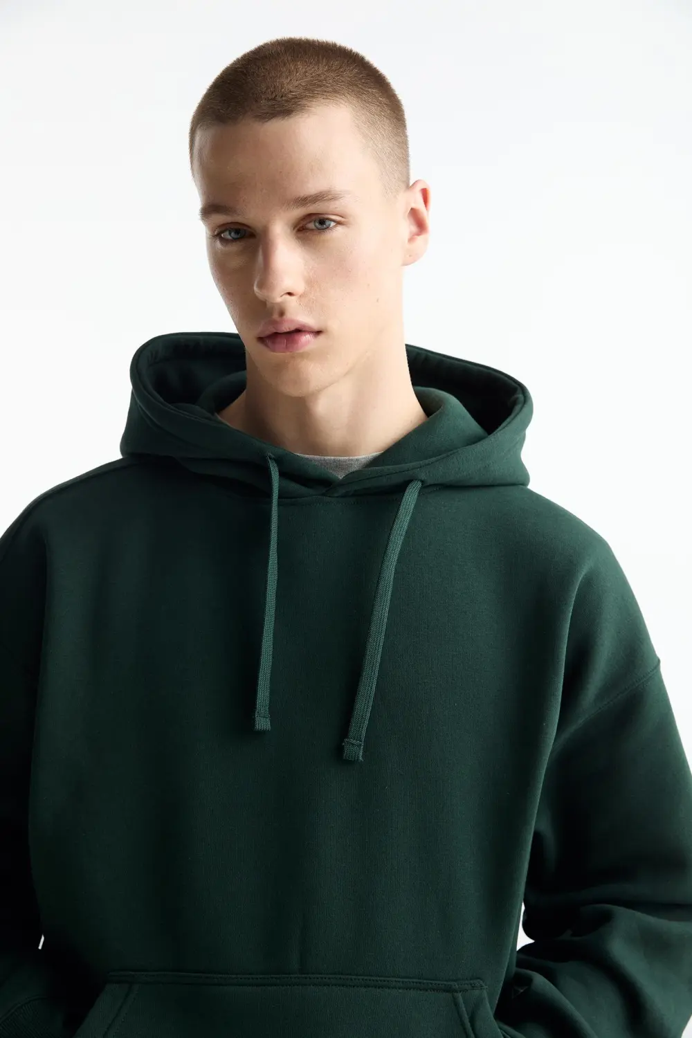 Sudadera básica capucha