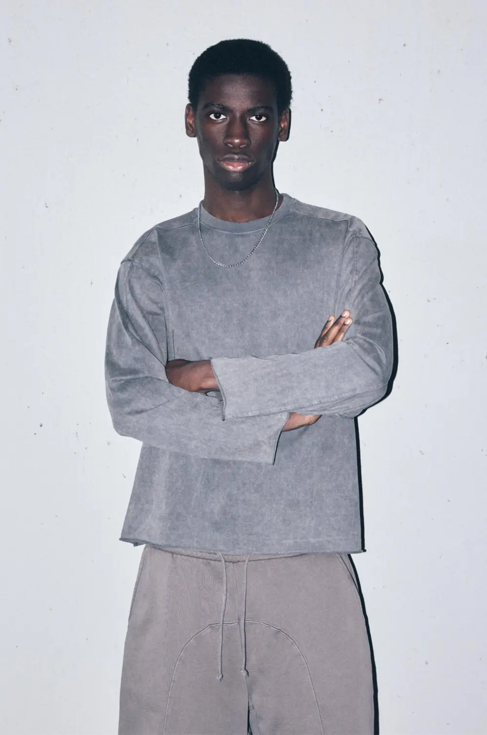 Faded T-shirt with frayed hem