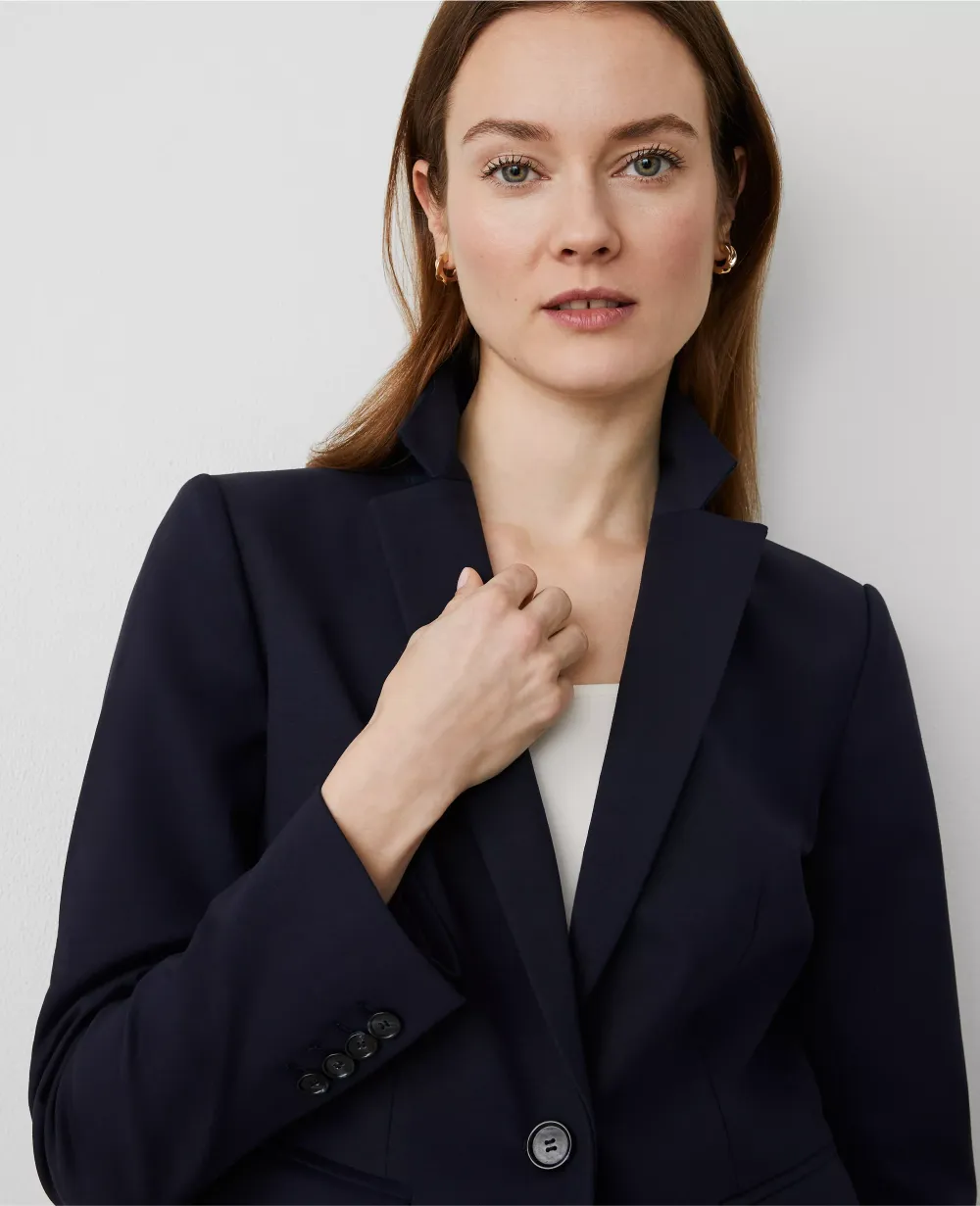 The One-Button Blazer in Stretch Cotton