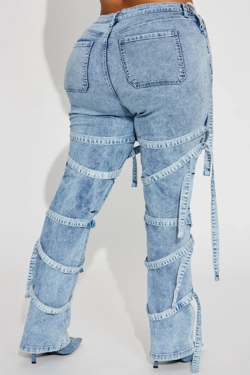 Strapped In Stretch Slim Straight Leg Jeans - Light Wash