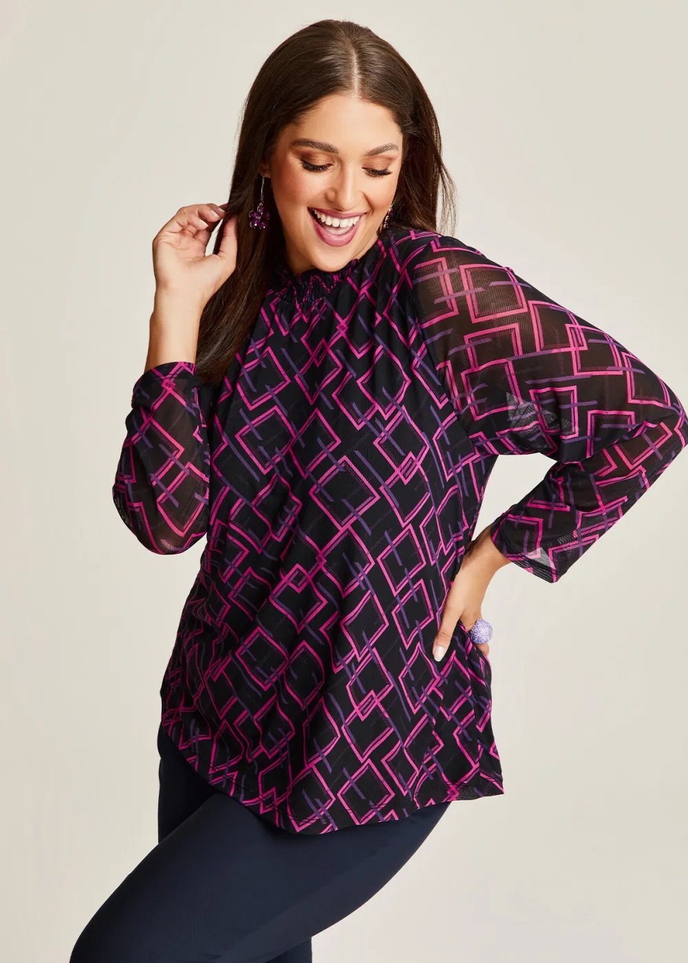 Mesh Abstract Geo Bonnie Top