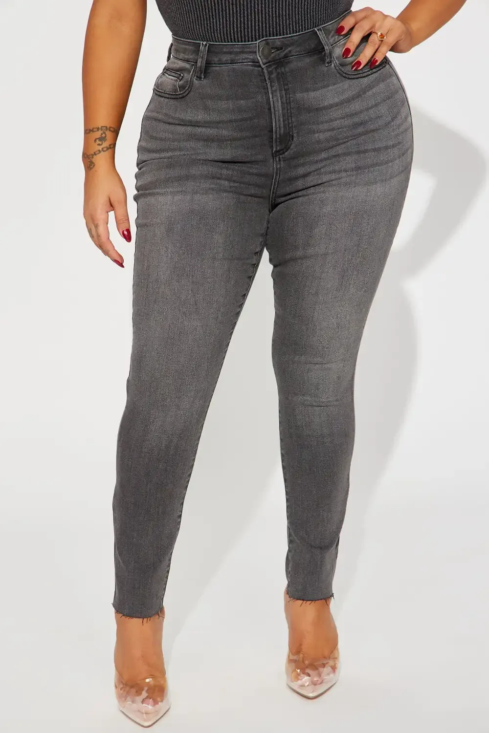 Here Again Stretch Skinny Jeans - Grey