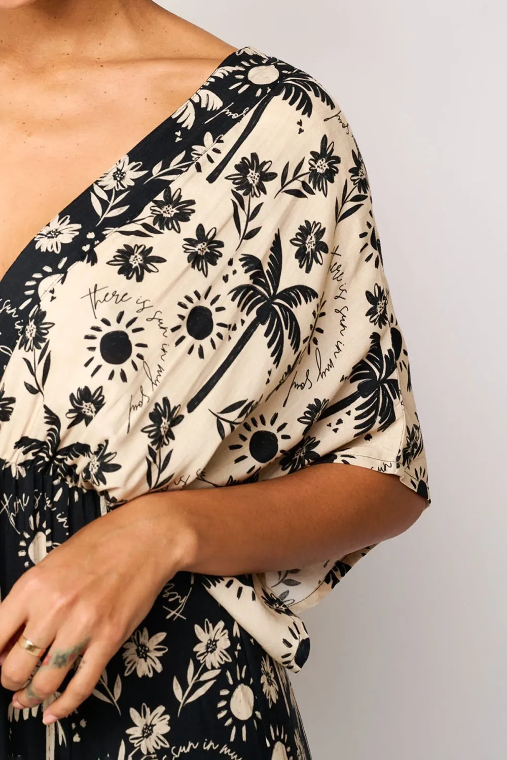 Black And White Palm Print Short Sleeve Maxi Dress