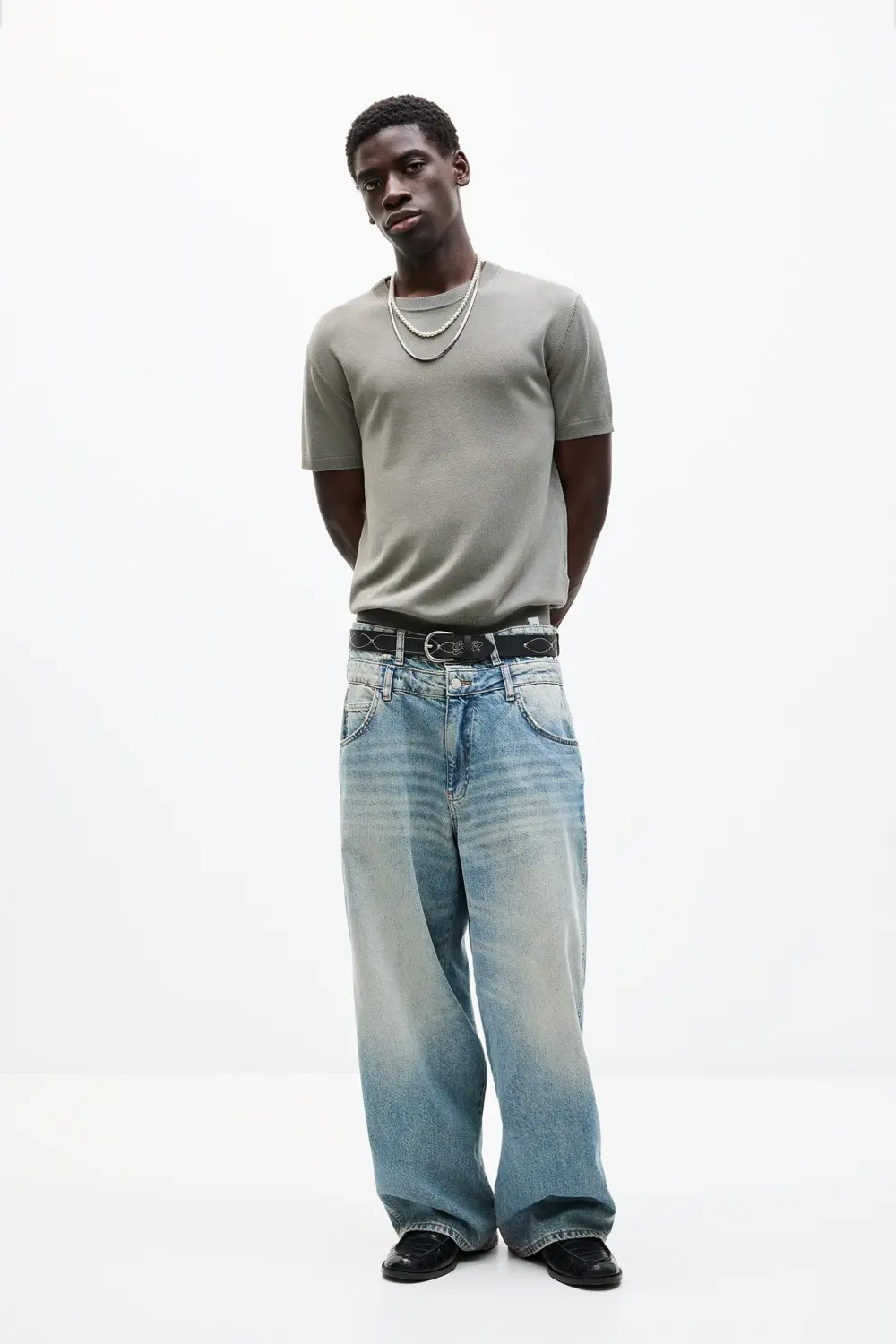 Short sleeve knit T-shirt