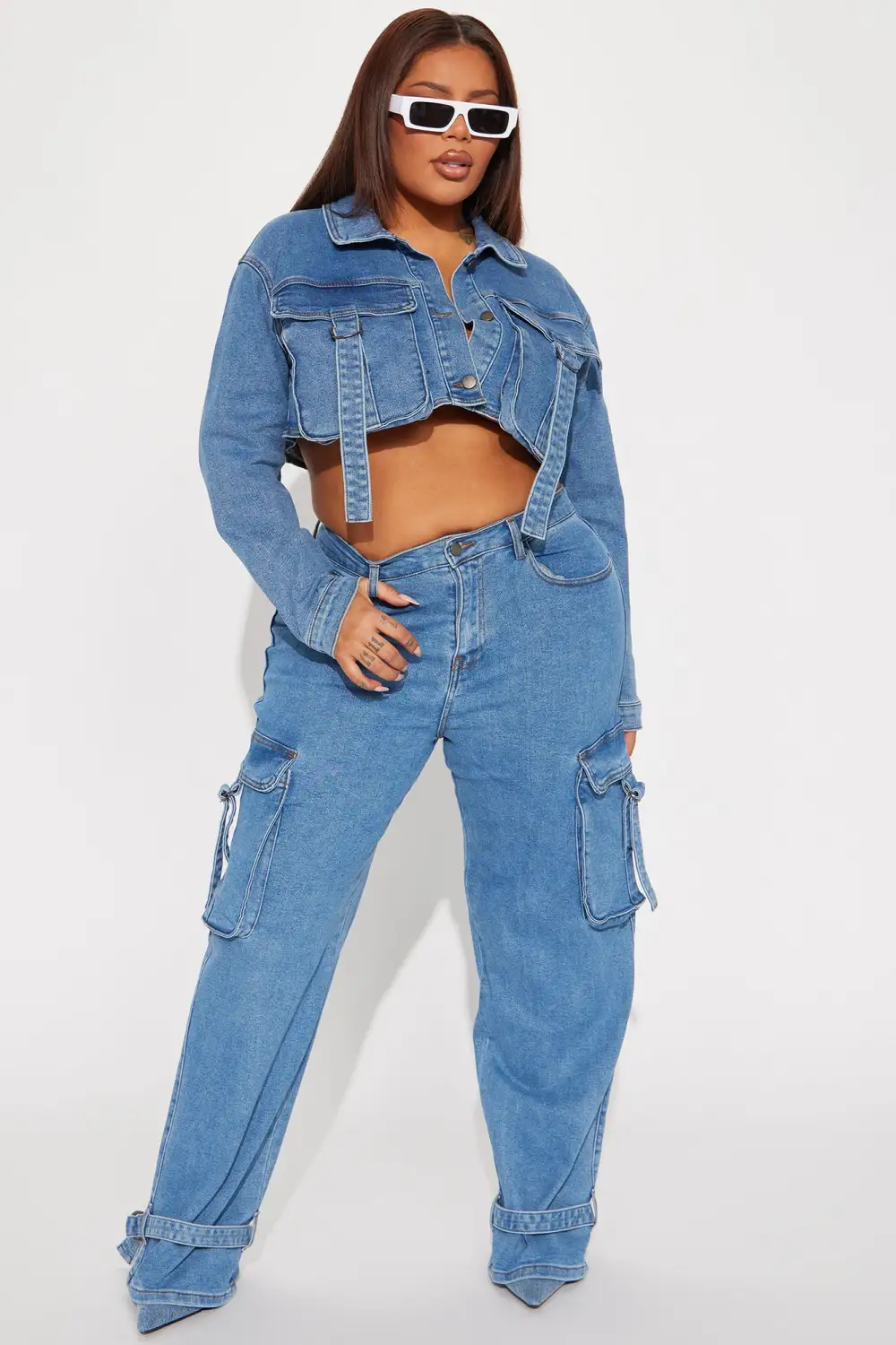 Love Hurts Ankle Strap Cargo Jeans - Medium Blue Wash
