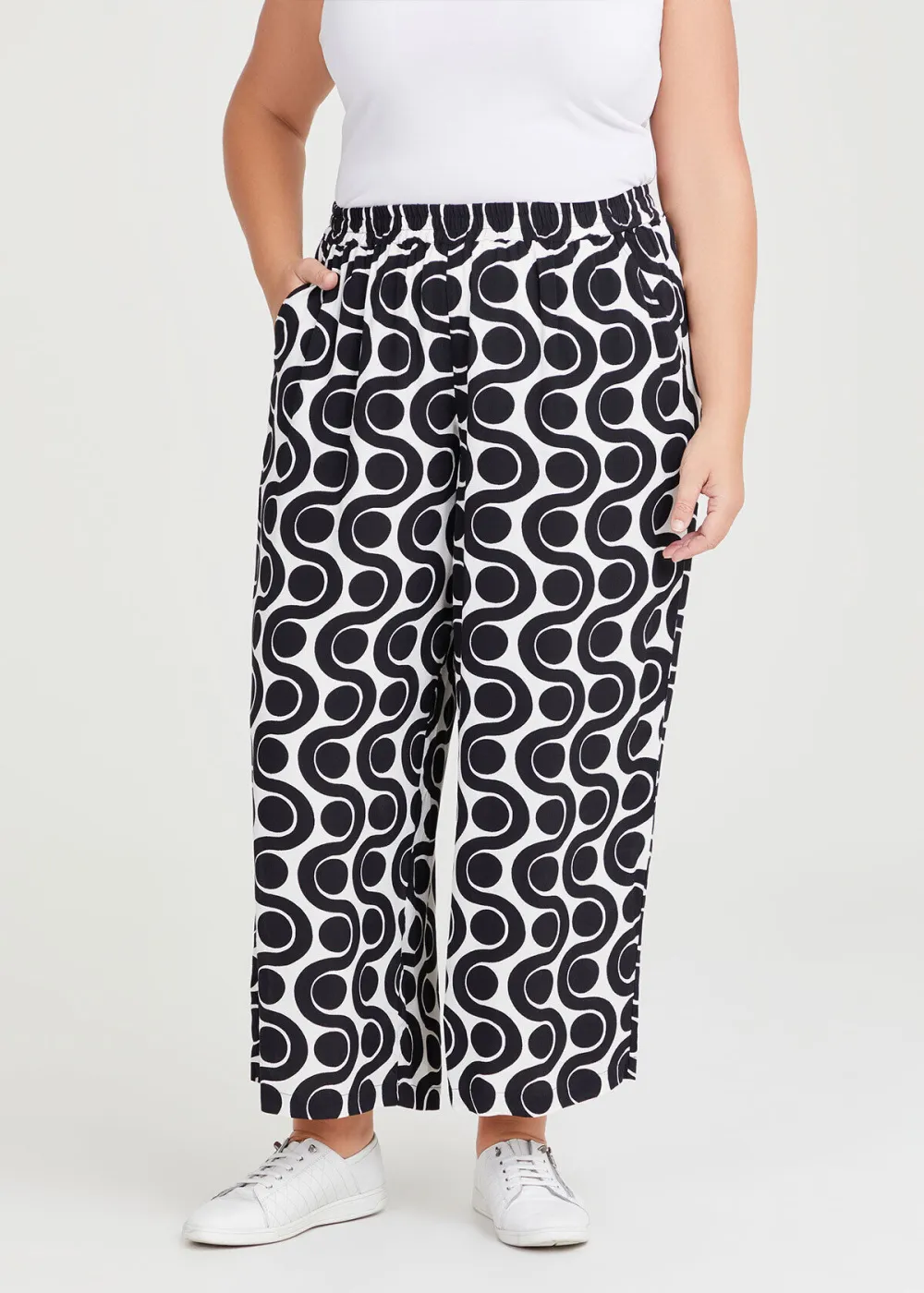 Geo Wide Leg Pull On Pant