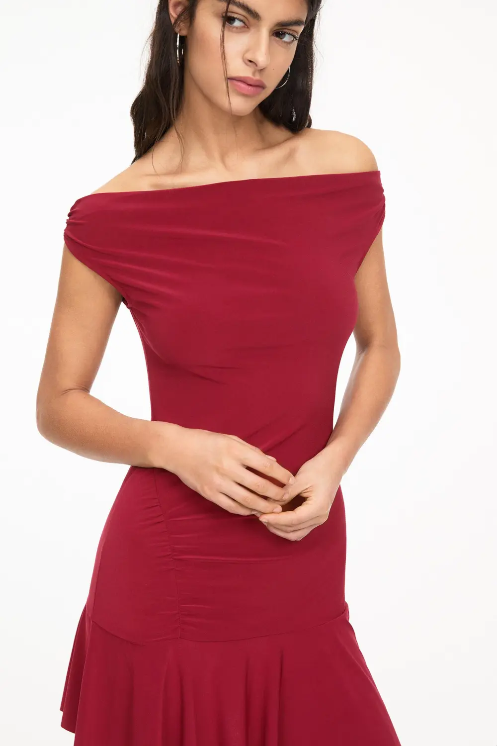 Vestido corto hombros descubiertos