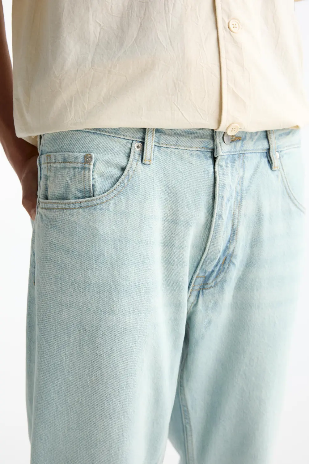 Standard jeans