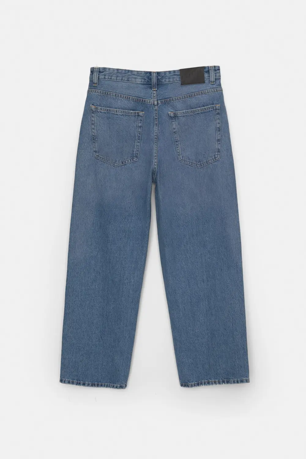 Loose baggy jeans