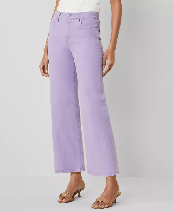 The Wide-Leg Crop Jean