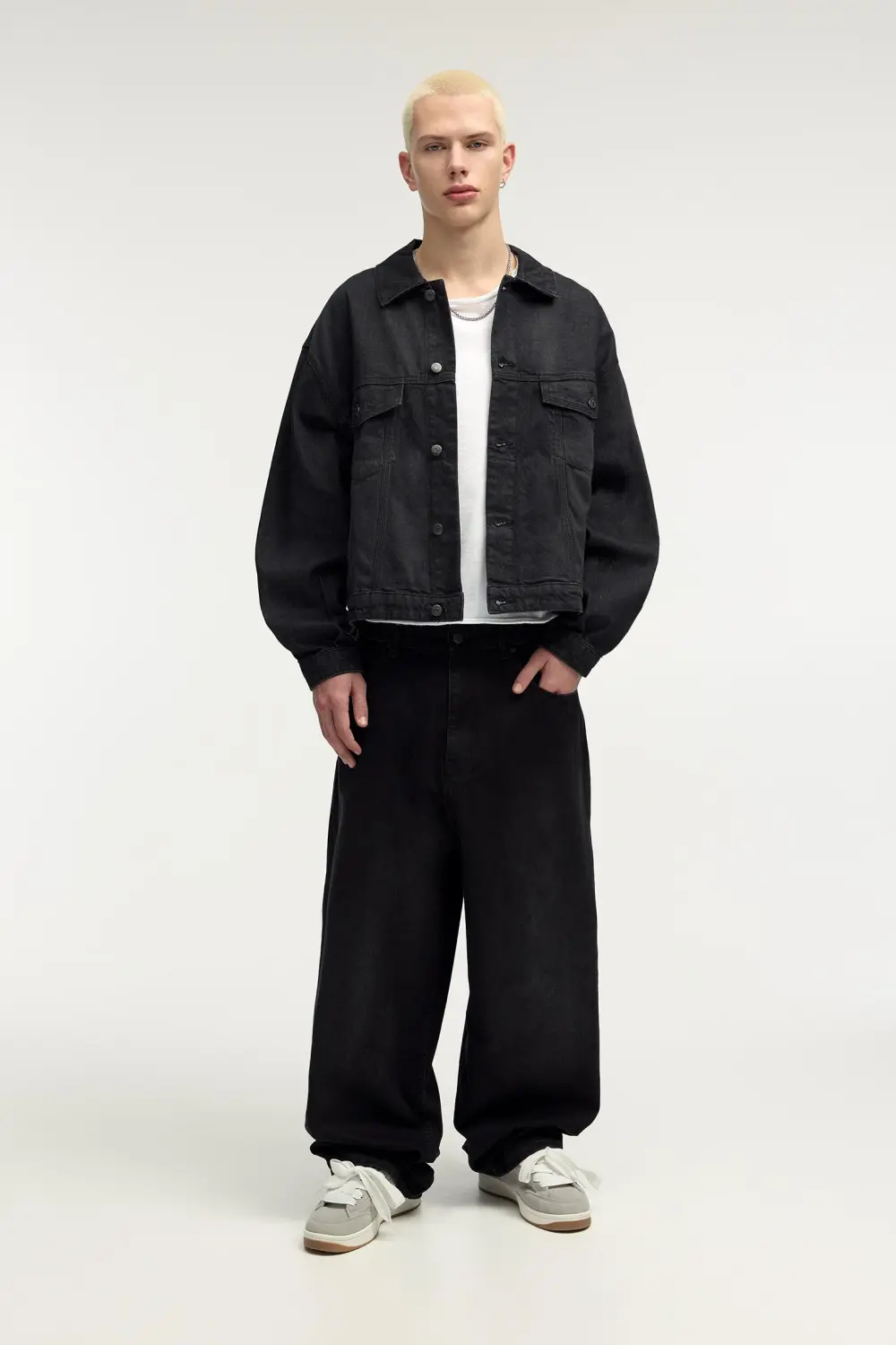 Super baggy washed finish jeans