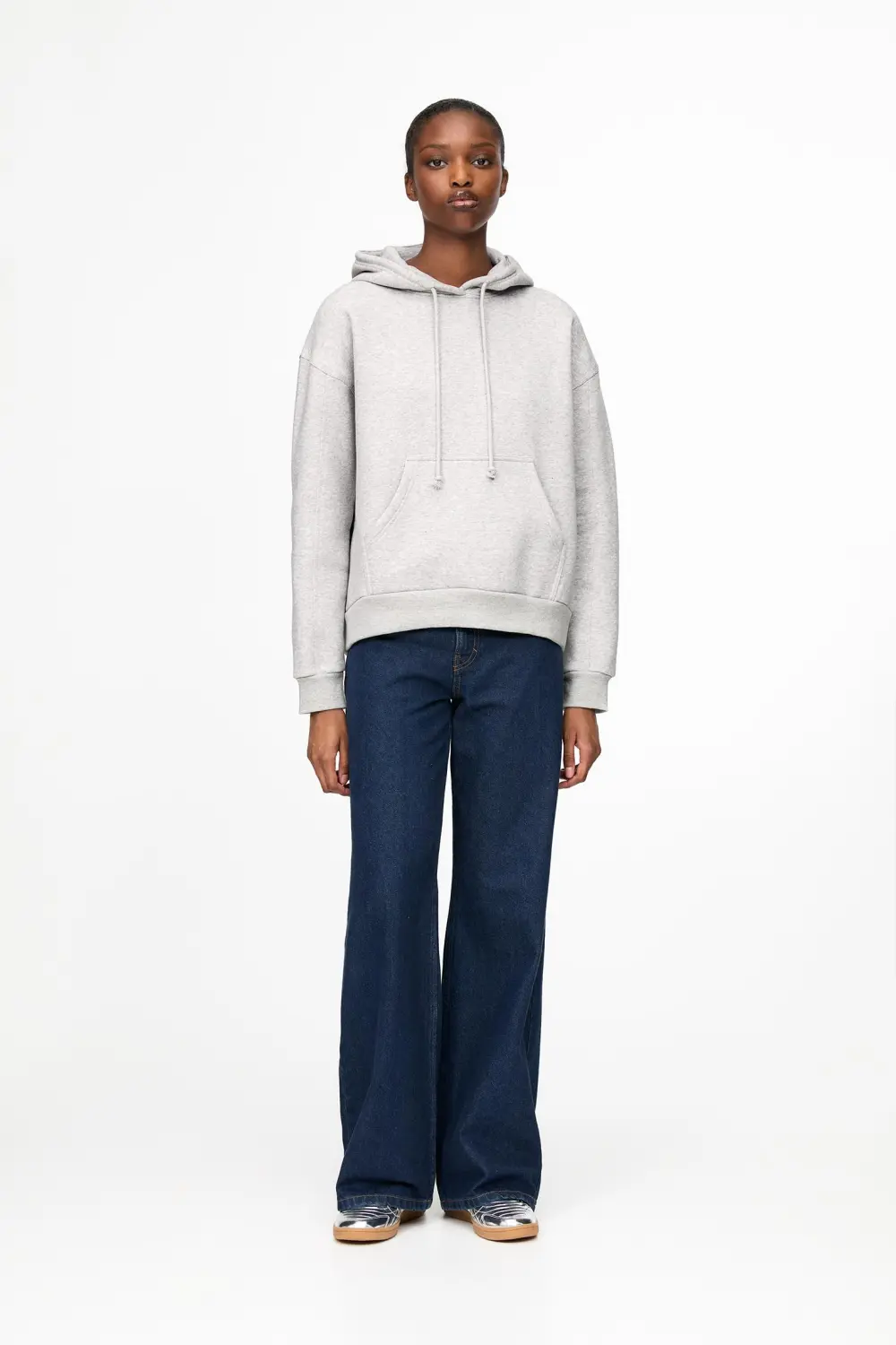 Sudadera básica capucha
