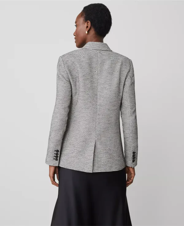 The Greenwich Blazer in Plaid Tweed