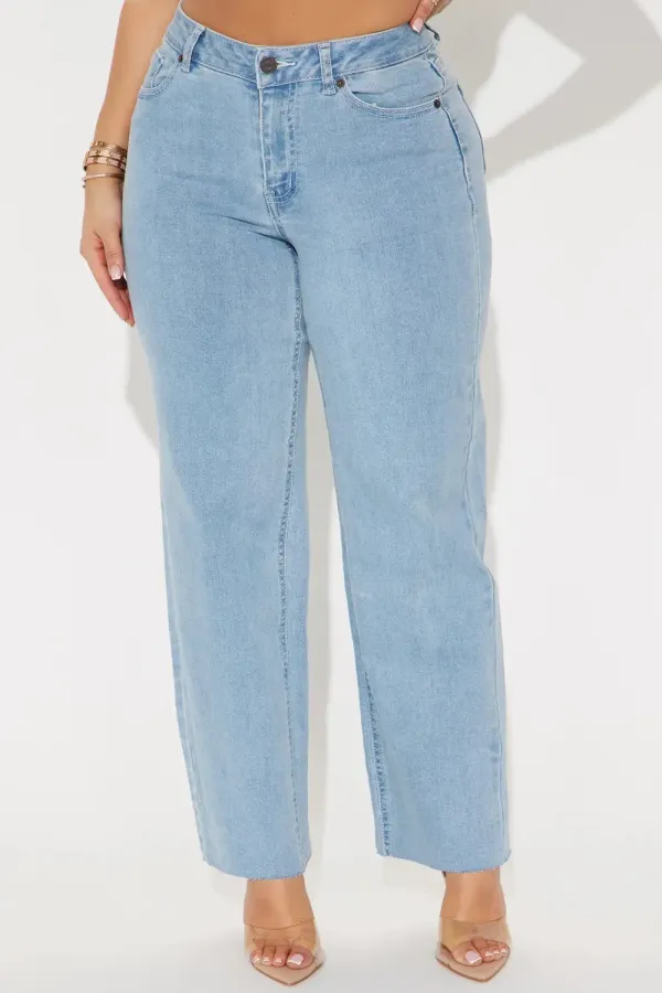 Monica Mid Rise Mom Jeans - Light Wash