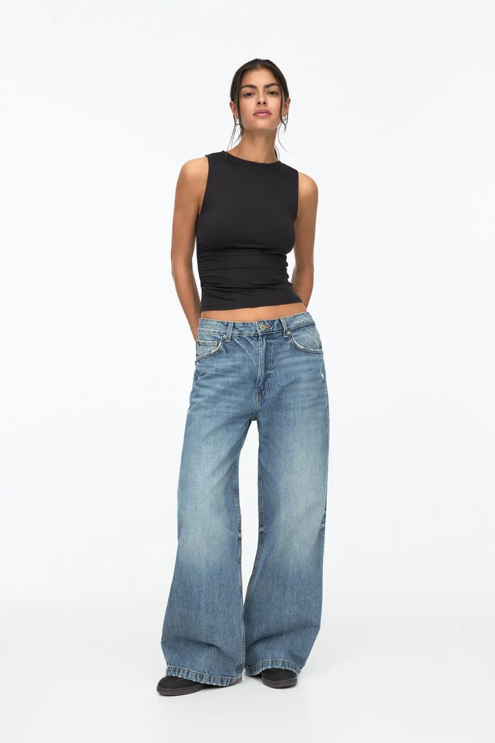 Gathered polyamide top