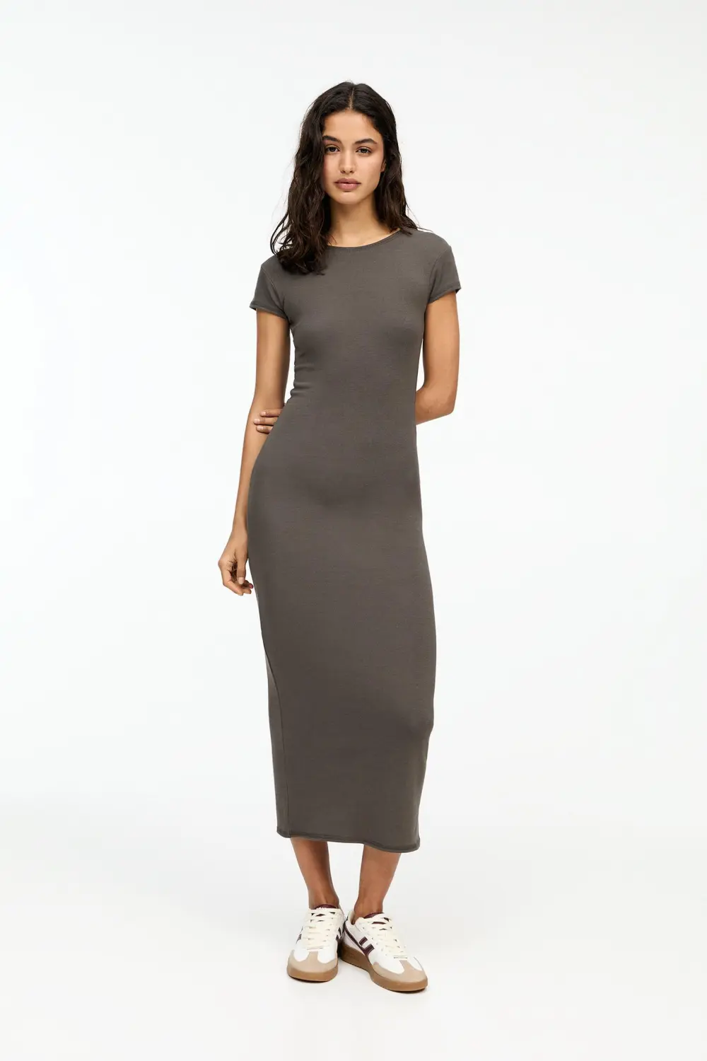 Vestido midi ajustado
