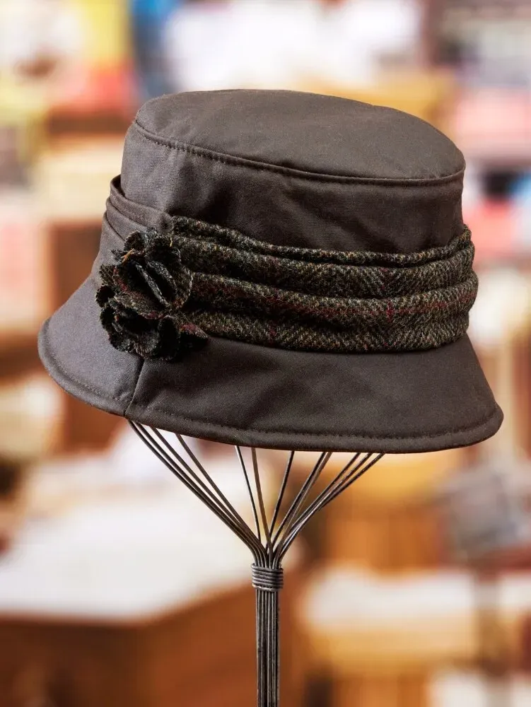Women's Irish Bucket Hat With Tweed Accents