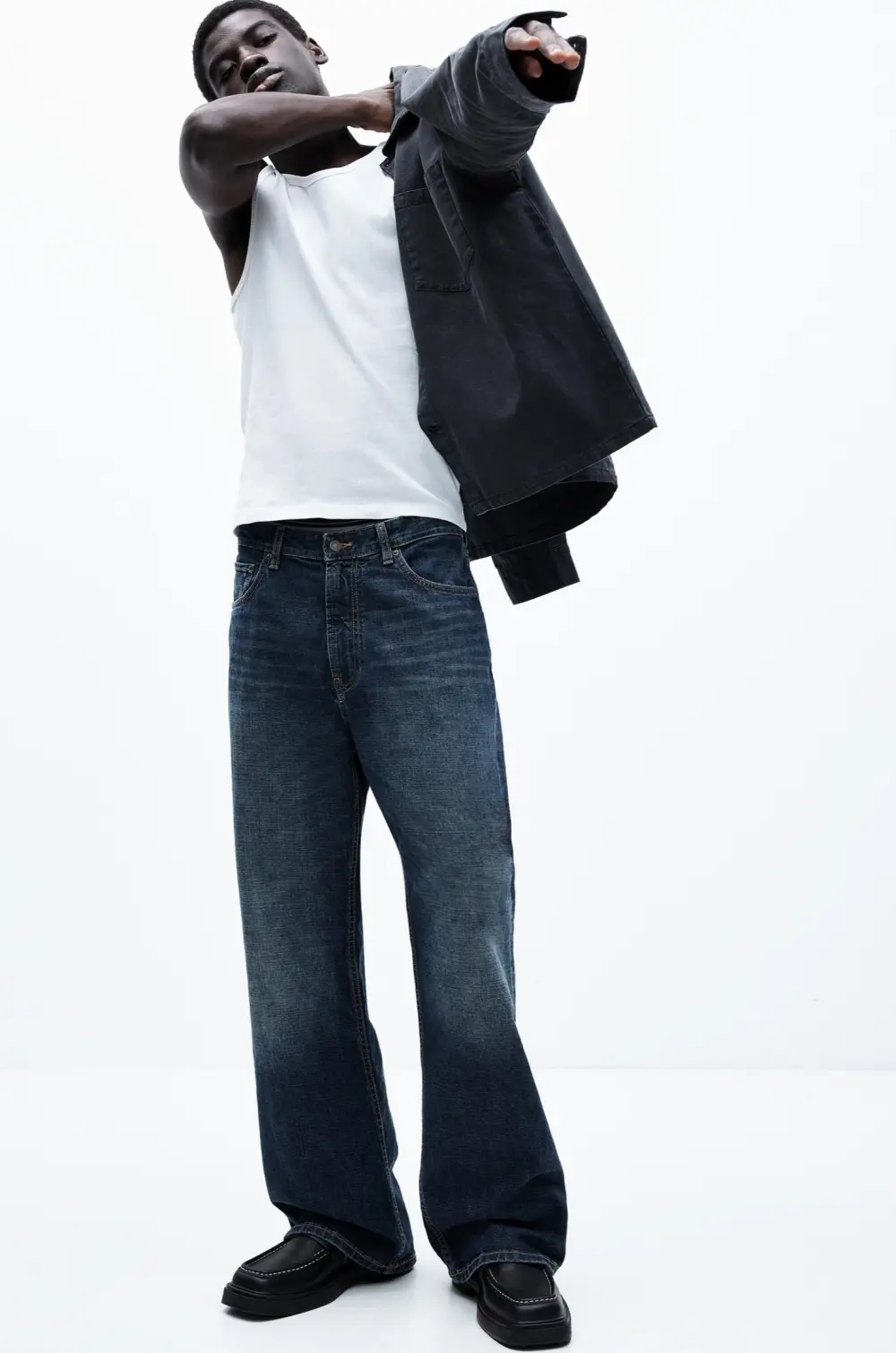 Loose flared jeans