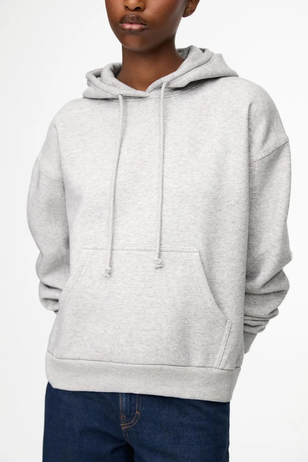 Sudadera básica capucha