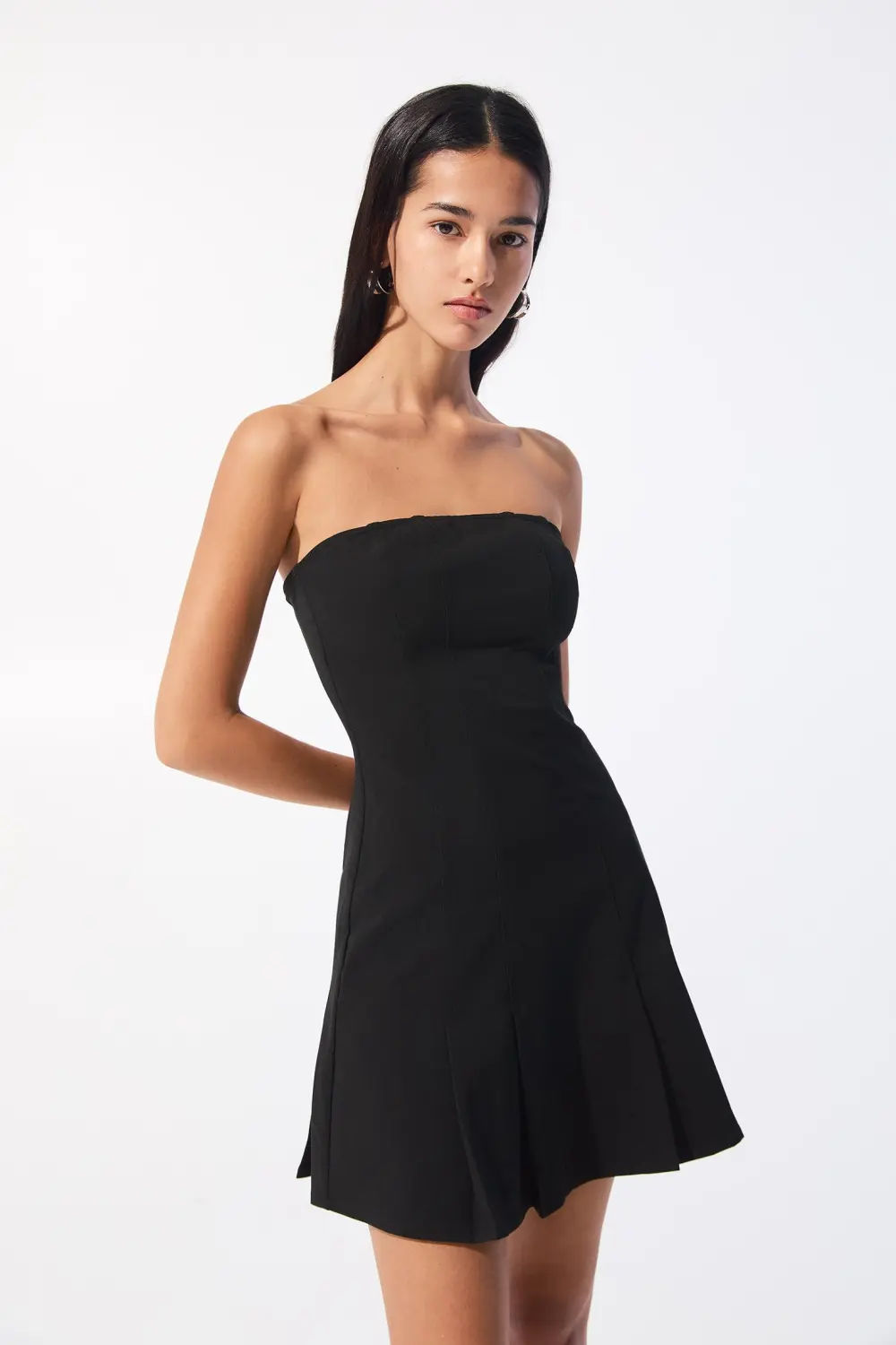 Vestido corto palabra de honor