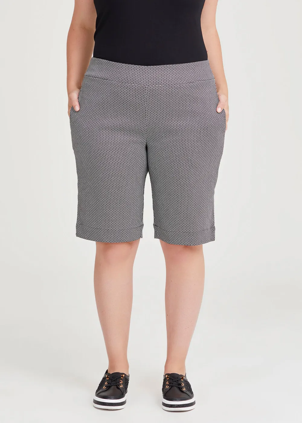 Jacquard Short