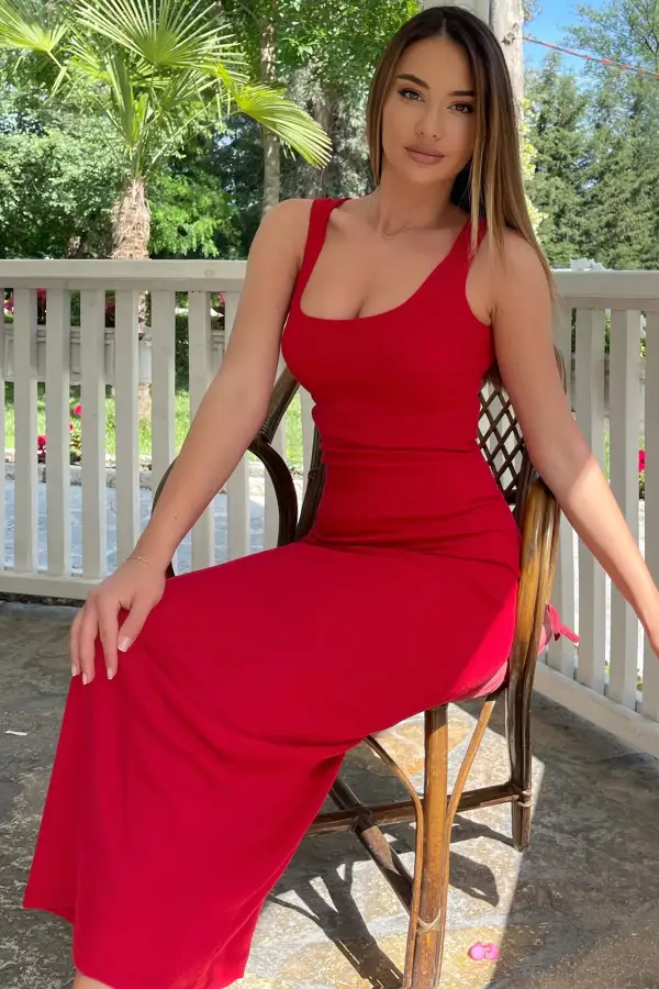 Mulberry Street Maxi Dress - Red